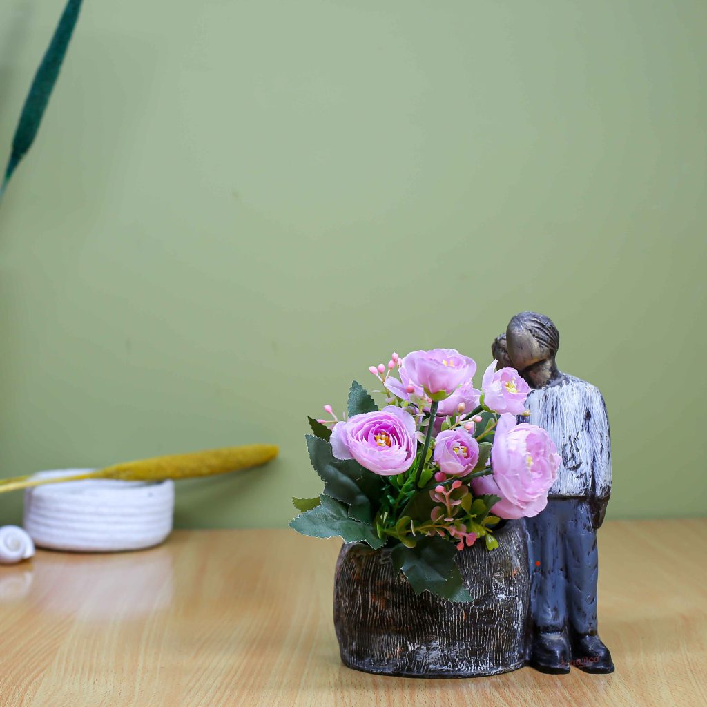 Couple Planter 2 romantic resin succulent planter pot for home décor