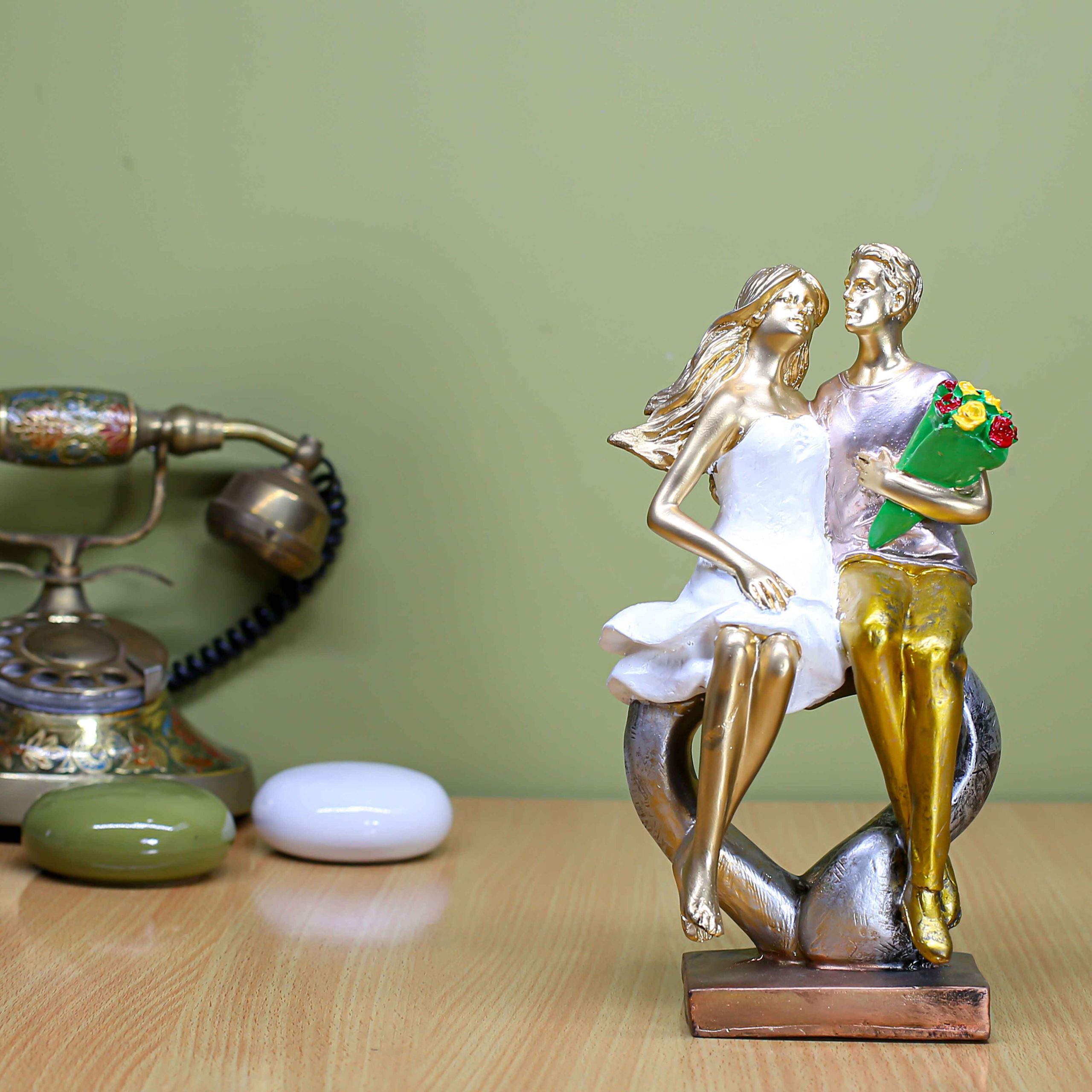 Dil Couple 7 Romantic Resin Heart Statue