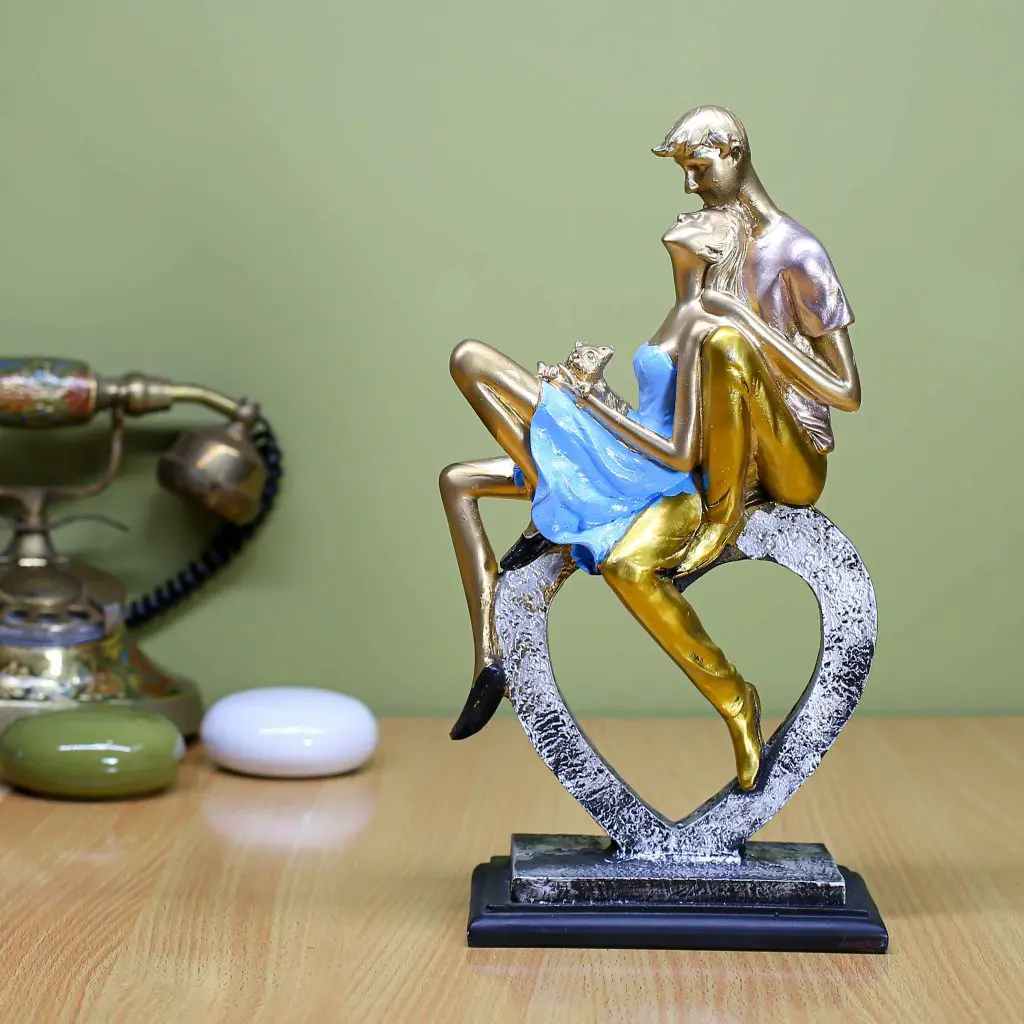 Dil Couple 6 Romantic Resin Love Showpiece