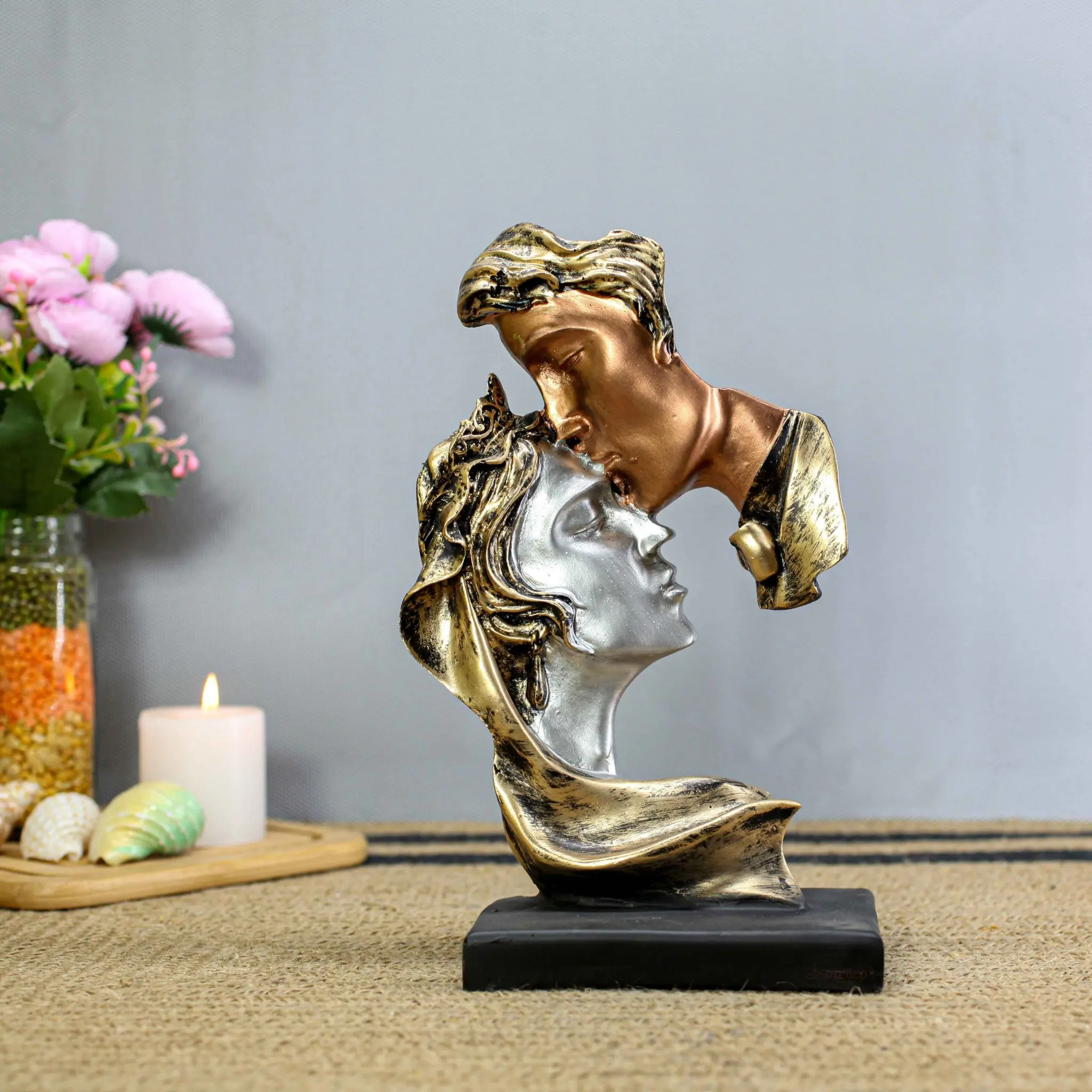 Face Couple Thin Copper and Silver Romantic Resin Sculpture