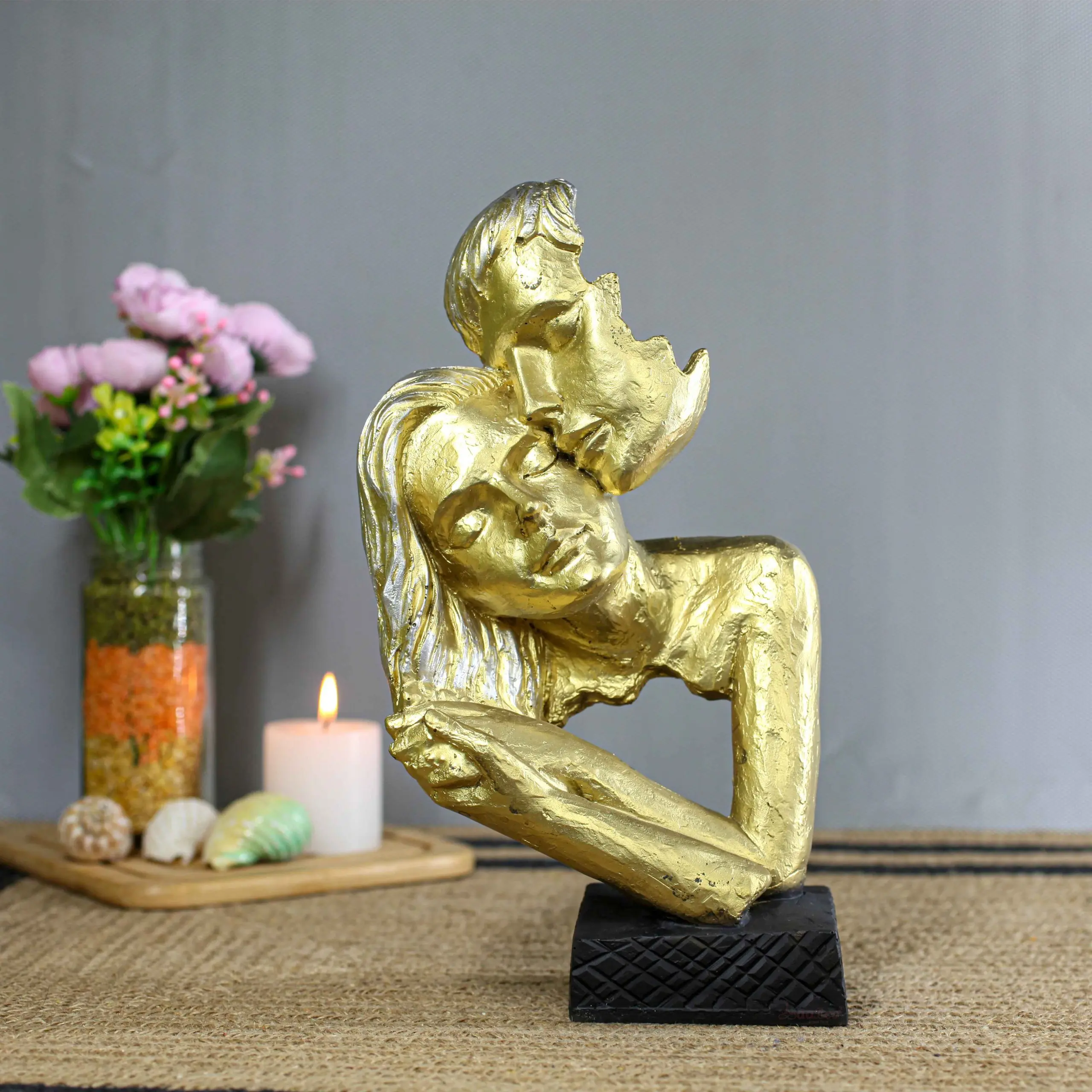 Kissing Couple 1 romantic sculpture decorative couple showpiece