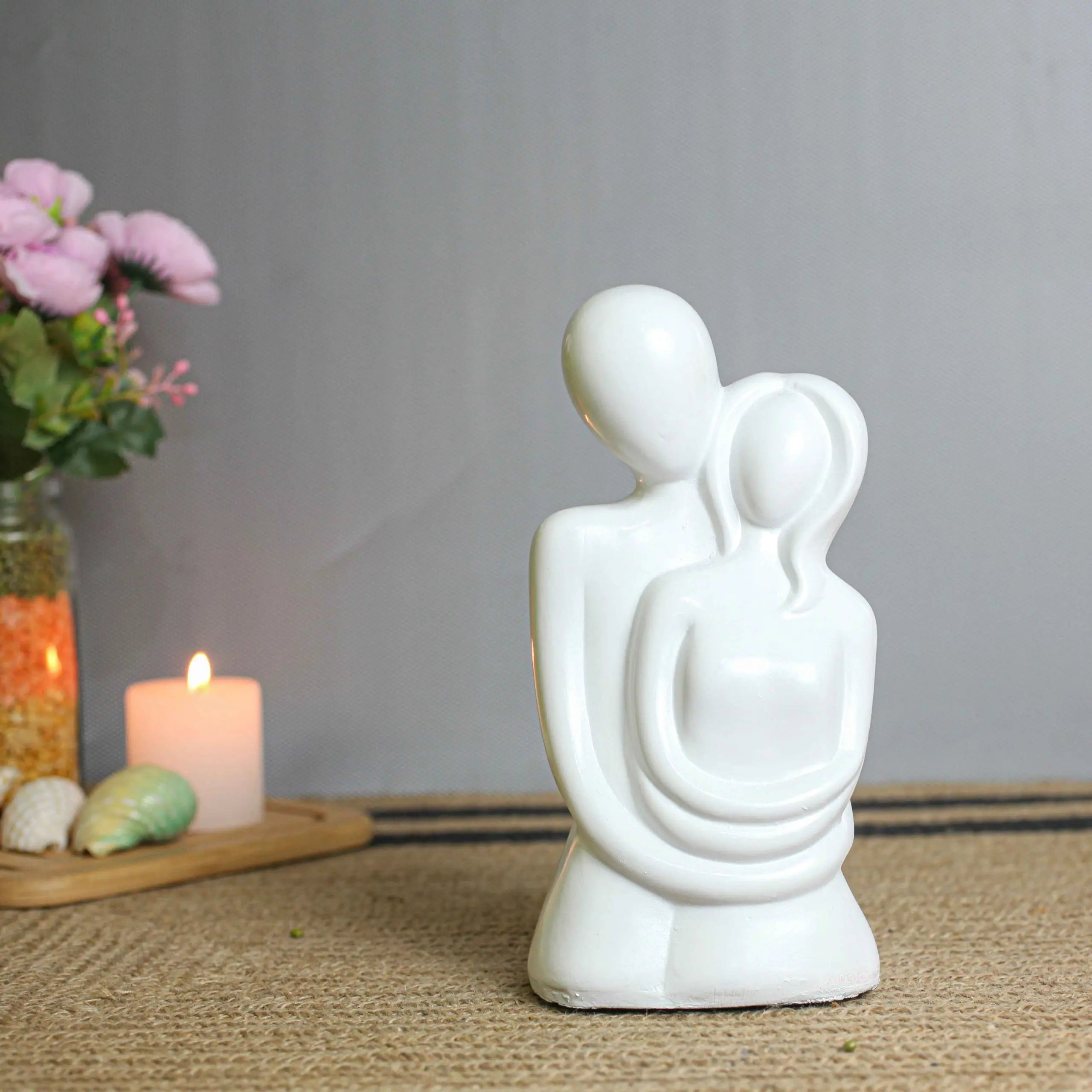 Love Couple white romantic sculpture minimalist decorative showpiece