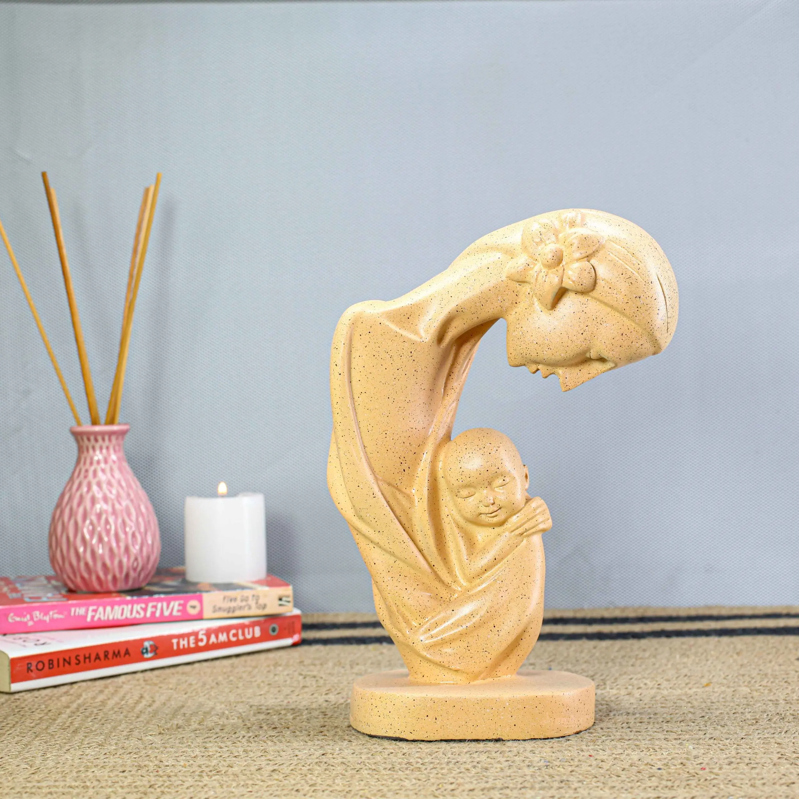 Mother and child Maa Baccha statue decorative showpiece