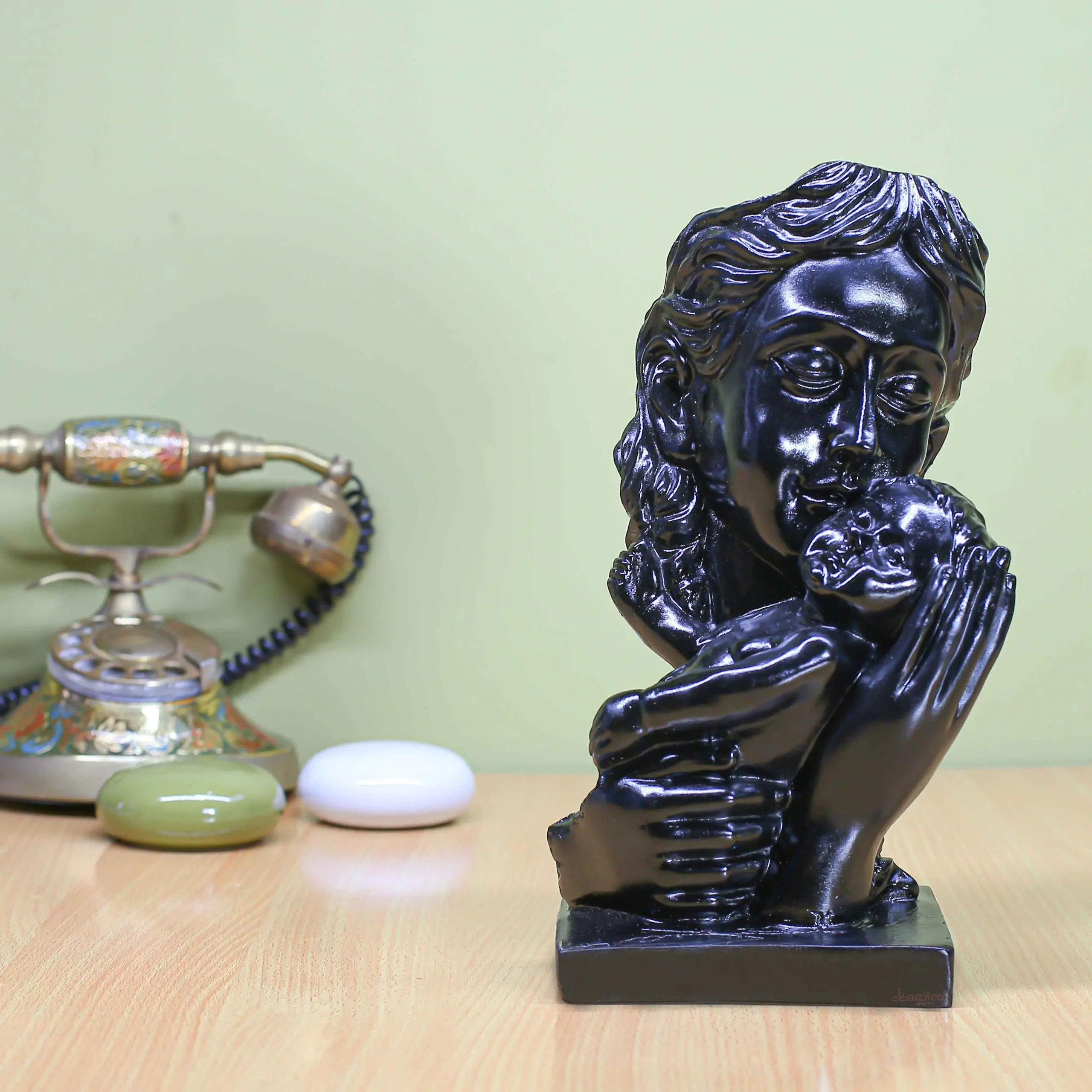 Black mother and child Maa Baccha statue home decor
